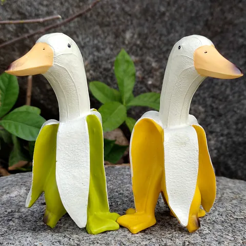 Creative Banana Duck Resin Figurine Cute Cartoon Animal Desktop Ornament Home Decor Gift