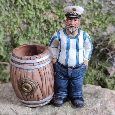 Resin Captain Sailor Fisherman Figurine Pen Holder Miniature Nautical Desktop Ornament Home Office Decor