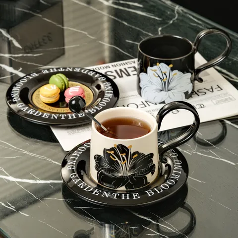 Vintage Keramische Koffiekop en Schotel Set Luxe Geschenkbox Middagthee Koffiekop met Lepel Elegant Servies