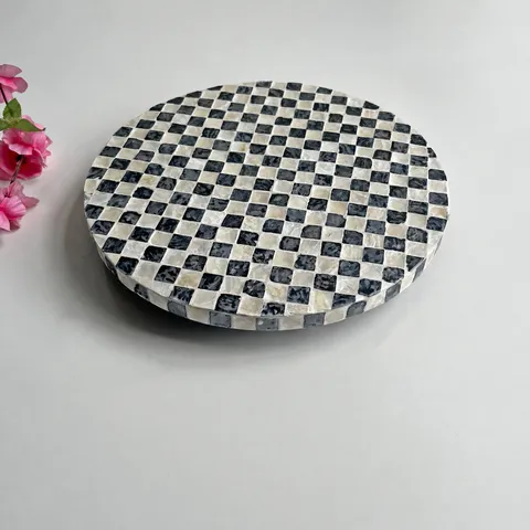 Vietnamese Handmade Natural Shell Placemat Round Insulation Pad Checkerboard Coaster Luxury Western Dinner Plate Tray