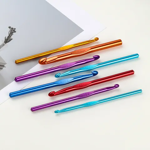 Bunte Aluminiumoxid Häkelnadel DIY Handgemachte Strickwerkzeug Für Garn Pullover Puppe Webnadel Zubehör