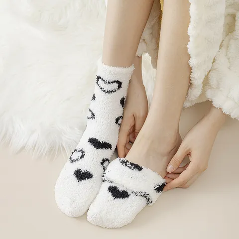 Women's Heart Pattern Coral Fleece Floor Socks Thick Warm Winter Sleep Socks Cozy Fuzzy Home Hosiery
