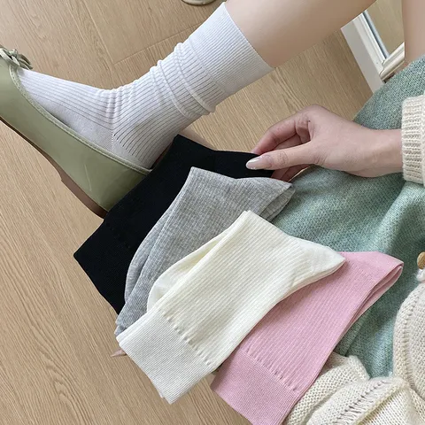 Women Casual Cotton Mid-Tube Socks Solid Color Fine Striped Fashion Crew Socks Spring Summer Breathable Daily Wear Hosiery