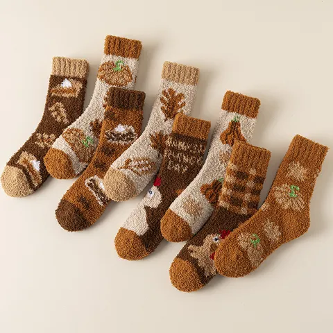 Calcetines de Dormir de Forro Polar Coral Engrosado para Mujer Invierno Cálido Jacquard Pavo Hoja de Arce Diseño Tubo Medio Calcetines Acogedores