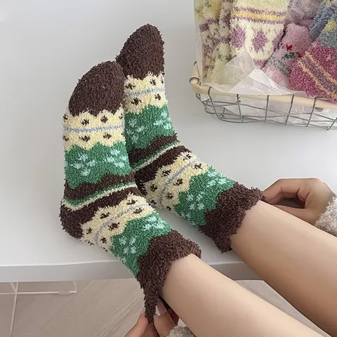 Women's Winter Warm Coral Fleece Sleep Socks Cute Fair Isle Striped Thickened Thermal Floor Socks For Home Bedroom