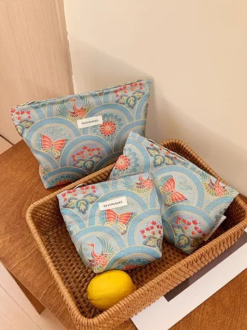 Large Capacity Cosmetic Bag Vintage Crane Butterfly Pattern Portable Travel Makeup Pouch Toiletry Organizer Bag for Women