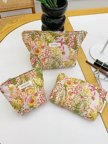 Floral Embossed Canvas Cosmetic Bag Large Capacity Travel Makeup Pouch Zipper Toiletry Organizer Handbag For Women