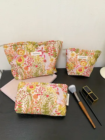 Floral Embossed Canvas Cosmetic Bag Large Capacity Travel Makeup Pouch Zipper Toiletry Organizer Handbag For Women