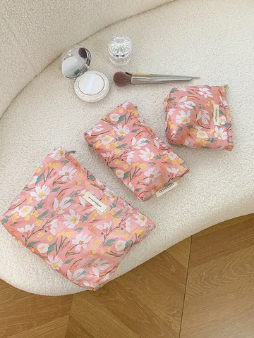 Ins Style Embroidered Floral Cosmetic Bag Portable Large Capacity Travel Makeup Pouch Women Toiletry Organizer
