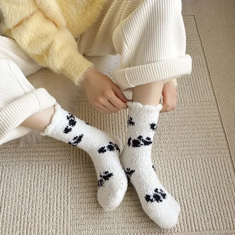 Damen Süße Panda Korallenfleece Wadenstrümpfe Winter Warme Plüsch Schlaf-Boden-Socken