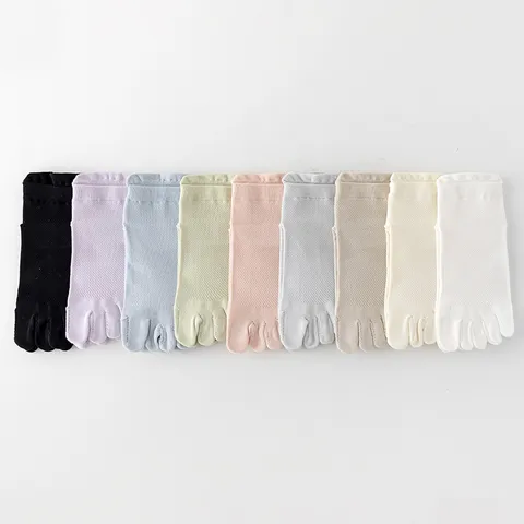 Women's Pure Cotton Summer Thin Breathable Mesh Five Toe Socks Solid Color Low Cut Split Toe Boat Socks