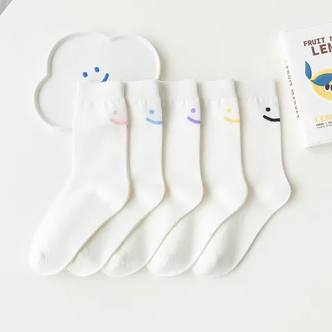 Chaussettes Mi-Bas en Coton pour Femmes Broderie Visage Souriant Mignon Décontracté Vêtements Quotidiens Couleurunie Mode
