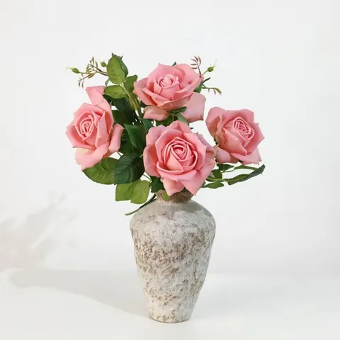 Rami di Fiori di Rose Artificiali Retrò Europei Rose Finte di Seta per Decorazione Matrimoniale
