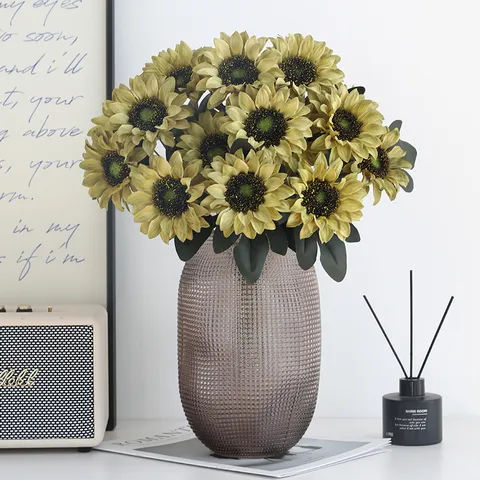 Bouquet di Girasoli Artificiali 9 Teste Fiori in Seta Stile Pastorale Arredamento Fotografia di Matrimonio Composizione Floreale