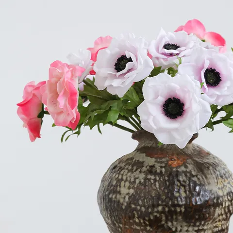 Ramo di Fiori di Seta di Anemone Artificiale Retro Decorazione per la Casa Accessorio Fotografico