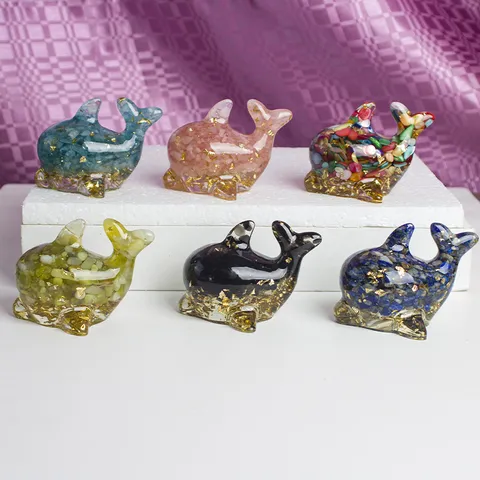 Handmade Resin Crystal Chips Dolphin Figurine Cute Animal Desktop Ornament Car Interior Decor Home Office Decoration