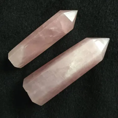 Pointe de Pilier en Cristal de Quartz Rose Naturel Pierre de Guérison Prisme Hexagonal Poli Décoration de la Maison Spécimen Minéral Énergétique