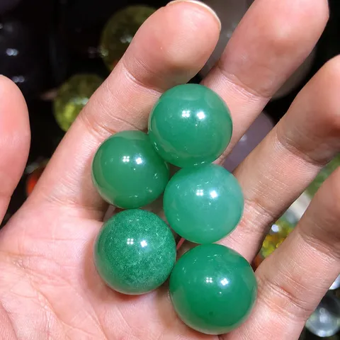 Boule de Cristal en Jade Aventurine Naturel Sphère Pierre Minérale Feng Shui Guérison Décoration de Bureau