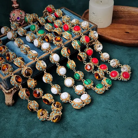 Vintage Paleis Stijl Zware Halsketting Voor Vrouwen Retro Malachiet Rode Agaat Lange Trui Ketting Franse Middeleeuwse Sieraden