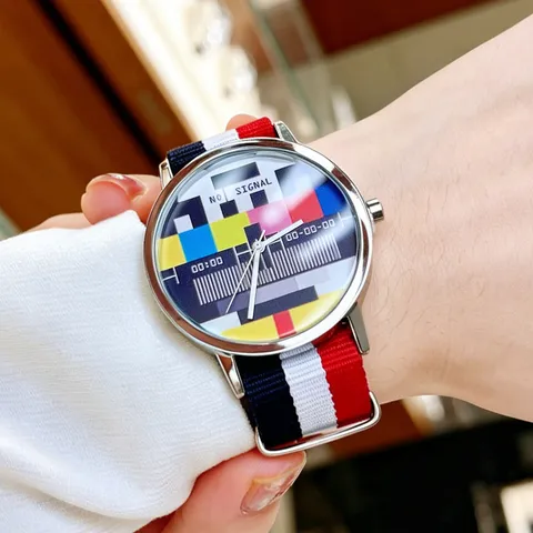 Trendy Dopamine TV Test Pattern Quartz Watch For Men Fashion Woven Canvas Strap Alloy Case Retro SMPTE Color Bar Dial Wristwatch For Students