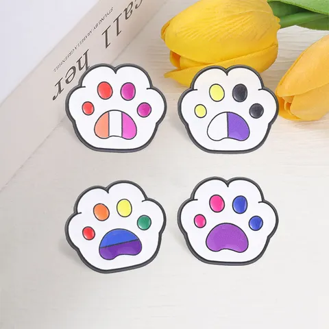 Pin de Pata de Gato Arco Iris Esmalte LGBT Pride Bandera Forma Insignia Colorida Huella de Pata Accesorio de Metal Para Mochila Ropa Joyería Unisex