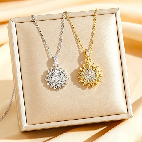 Collana Con Pendente a Girasole per Donna Zirconia di Alta Qualità Intarsiata Ottone Galvanizzato Oro Argento Gioielli Quotidiani Moda Commuter