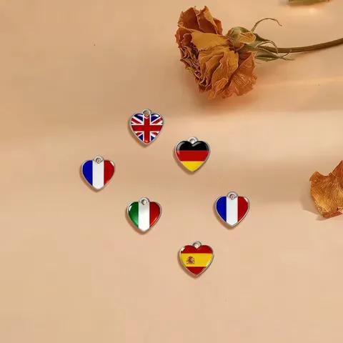 Colgante Corazón Bandera de Acero Inoxidable 304 para DIY Joyería Llavero Pulsera Amuletos Bandera Nacional Forma de Corazón Hechos a Mano para Hombre Mujer