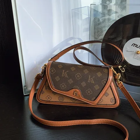 Γυναικεία Móda Vintage Monogram PU Dέρμα Tsanta Omon Polytelias Díchromo Tsanta Maschalis Crossbody Kathimerini