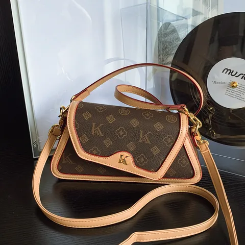 Γυναικεία Móda Vintage Monogram PU Dέρμα Tsanta Omon Polytelias Díchromo Tsanta Maschalis Crossbody Kathimerini