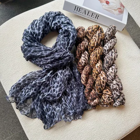 Fashion Leopard Print Pleated Scarf Women Lightweight Polyester Shawl European Style Casual Daily Neckwear