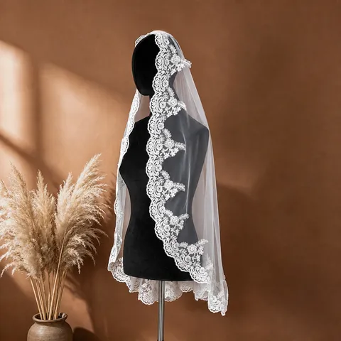 Bridal Veil White Lace Floral Embroidery Mantilla Veil Short Wedding Veil With Hair Comb Bridal Hair Accessories For Women
