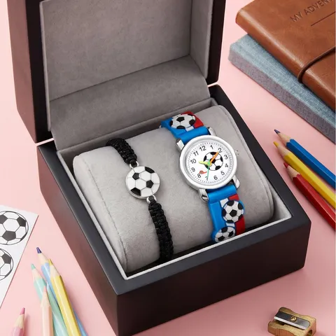 Orologio al Quarzo per Bambini a Tema Calcio Cartoon Quadrante Colorato Cinturino Tridimensionale in Silicone Cassa in Plastica Regalo per Scuola Ragazzi Ragazze