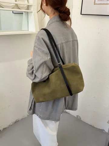 Women Vintage PU Underarm Bag Soft Casual Commuter Baguette Shoulder Bag Retro Minimalist Pillow Shape Solid Color Handbag