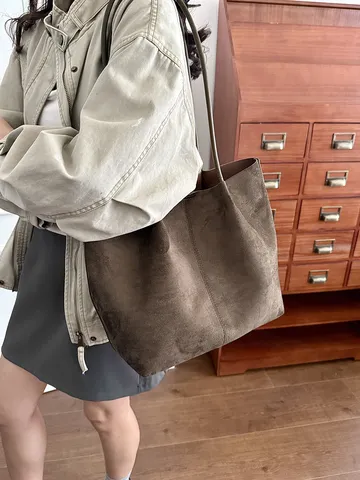 Large Capacity Suede Tote Bag for Women Vintage Minimalist Solid Color Shoulder Bag for Daily Commute Shopping Travel