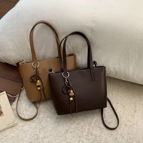 Women Fashion Bucket Bag PU Leather Tote Handbag Casual Commuter Single Shoulder Crossbody Bag With Charm