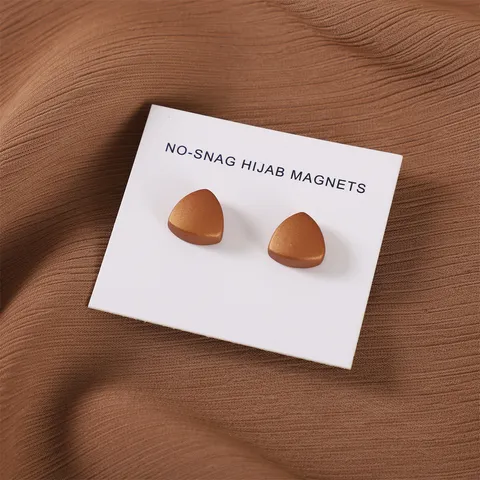 Fibbia per Sciarpa Scialle Magnetica Triangolare Opaca Minimalista Donna Spilla Anti-Riflesso Hijab Calamita
