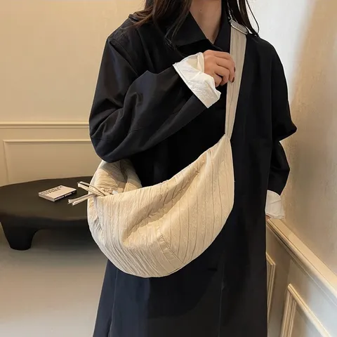 Women Casual Nylon Pleated Shoulder Bag Large Capacity Solid Color Crescent Hobo Bag Versatile Crossbody Bag