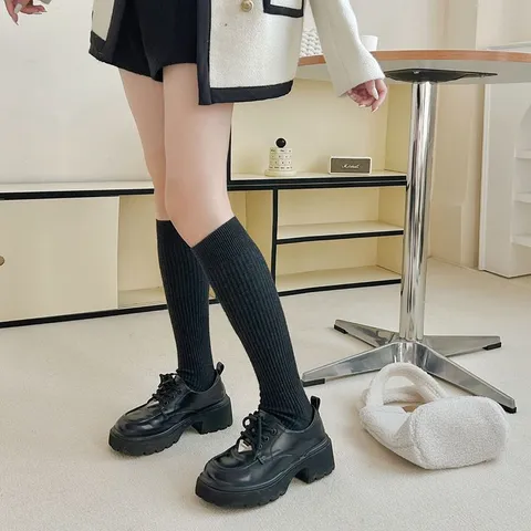 Dames Wol Verticale Gestreepte Kuit-sokken Japans Stijl Casual Effen Kleur Retro Halve Sokken