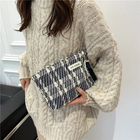 Tweed Cosmetic Bag For Women Classic Plaid Makeup Pouch Portable Travel Toiletry Bag With Pearl Chain Handbag