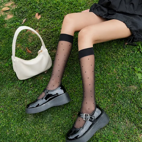 Chaussettes Mi-hautes pour Femmes Motif à Pois et Cœur Nylon Transparent Style JK Uniforme Doux Blanc Noir Leggings