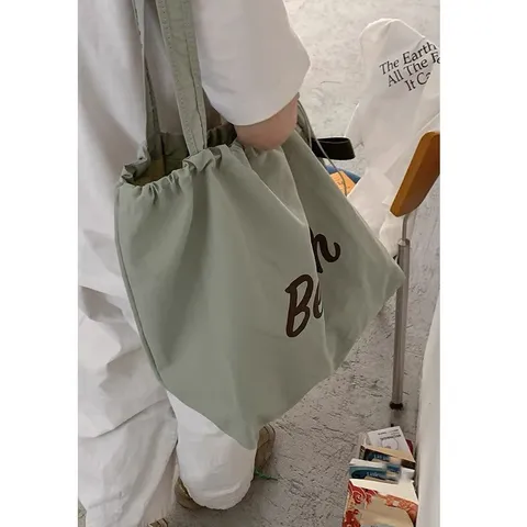 Donna Nylon Borsa Tote Casual Grande Capacità Borsa a Tracolla Spiaggia Lettera Stampata Borsa per la Spesa Portatile Borsa