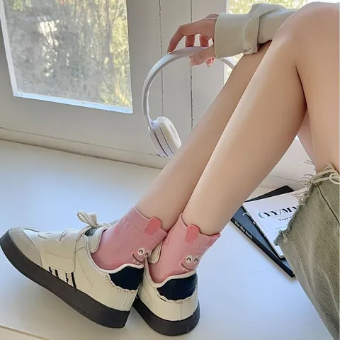 Calze al Polpaccio in Cotone Ricamato con Animali dei Cartoni Animati per Donne Stile Giapponese Dolce Calze Casual