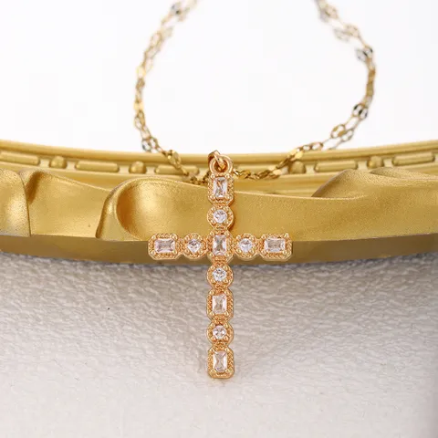 Stainless Steel Cross Pendant Necklace Elegant Copper Rhinestone Clavicle Chain Light Luxury Fashion Jewelry Gift For Women