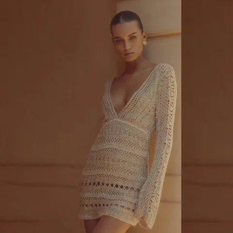 Sexy Diepe V-hals Gehaakte Opengewerkte Strand Cover-up Jurk Lange Mouwen Effen Kleur Gebreide Polyester Strandmode Dames