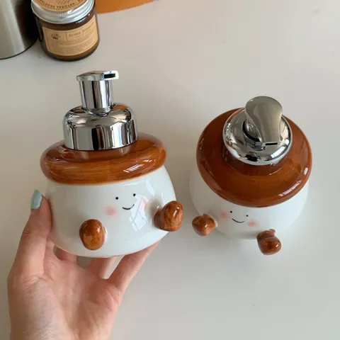 Cute Chubby Cartoon Ceramic Foaming Soap Dispenser Bottle For Bathroom Kitchen Refillable Liquid Hand Wash Pump Bottle