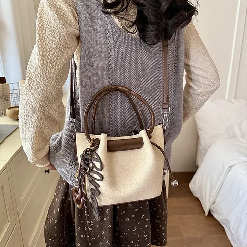 Damen Trendige Plissierte Beuteltasche PU Leder Denim Textur Schulter Umhängetasche Schick Elegant Vielseitig Kleine Handtasche Für Den Alltag Mode
