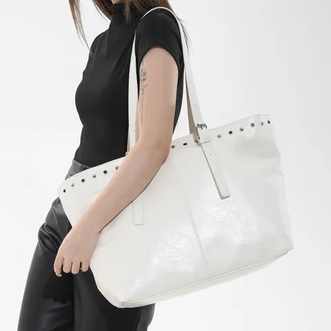 Damen Große Kapazität PU Leder Shopper Koreanischer Stil Nieten Metallösen Umhängetasche Lässig Pendeln Handtasche Mode Tasche