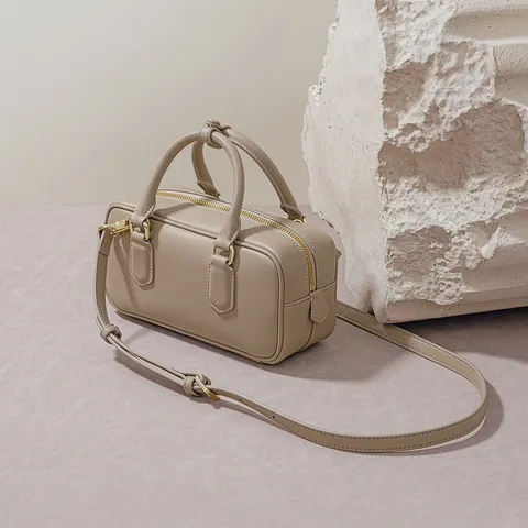 Damen Echtes Leder Boston Tasche Nischen-Design Minimalistischer Einfarbiger Schulter-Umhängetag Elegante Handtasche Für Den Täglichen Weg