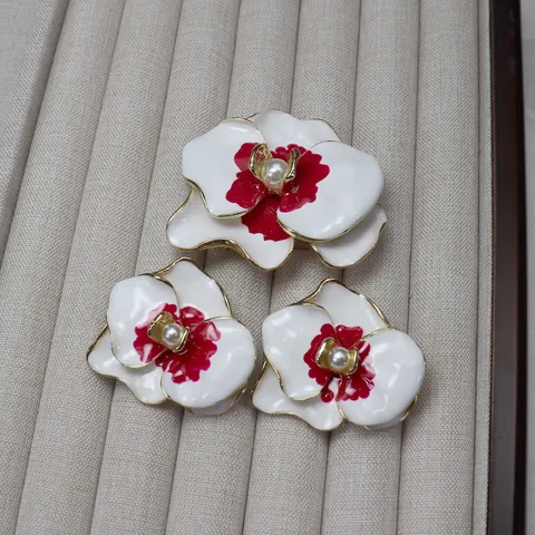 Broche Orchidée en Émail Vintage Ensemble Boucles d'Oreilles Perle Artifiielle Alliage de Zinc Doré Bijoux Floraux