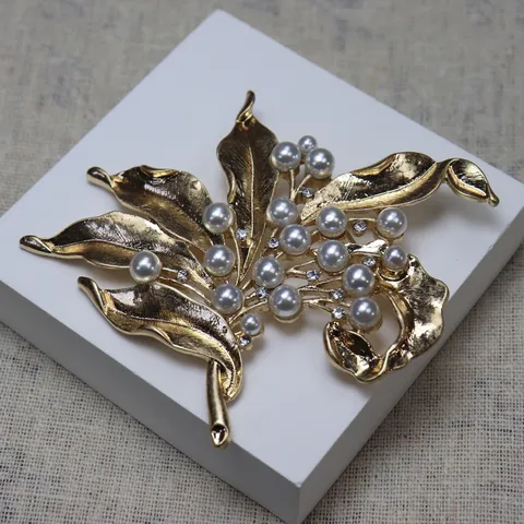 Vintage Floral Feuille Broche Épingle Plaqué Or Perle Artificielle Strass Vêtements Accessoires Bijoux Cadeau